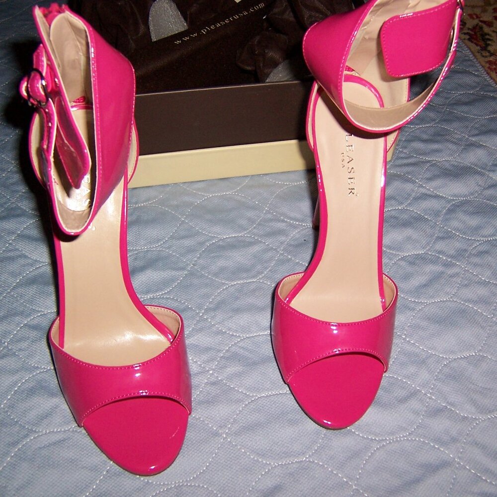 Please Sexy 19 Pink Patent Sandals